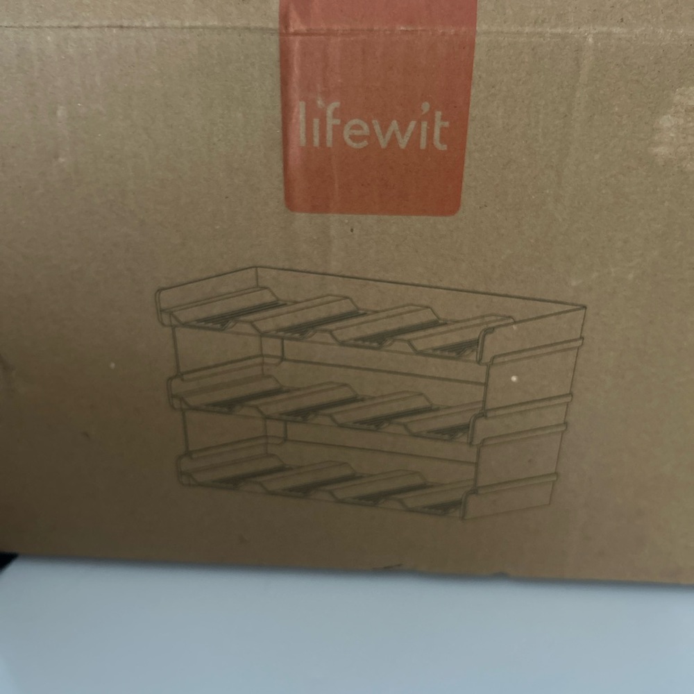 Lifewit Stackable Plastic Storage Bins in Brown